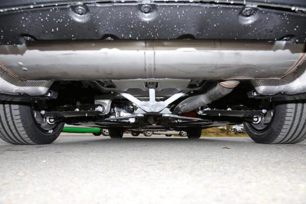 體驗寶馬5系PHEV，6.7秒破百帶空氣懸架，舒適與運動兼備