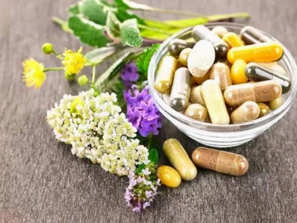8種營養保健品，哪些才是老年人該真正補充的？看懂不花冤枉錢