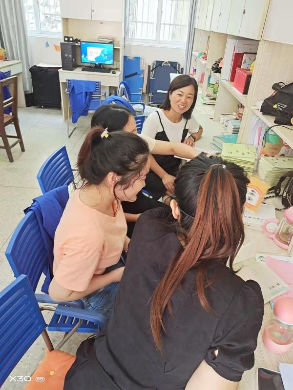 落實常規工作 提升教學質量——湖口縣第四小學開展教學常規檢查活動