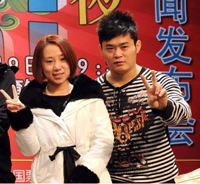 丫蛋：17歲被趙本山一眼相中，兩任老公都是同門師兄很尷尬