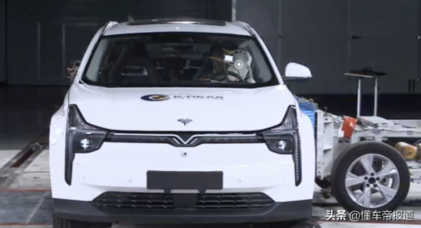 新車｜正撞、側撞、偏置碰撞後 你的電動汽車安全嗎？