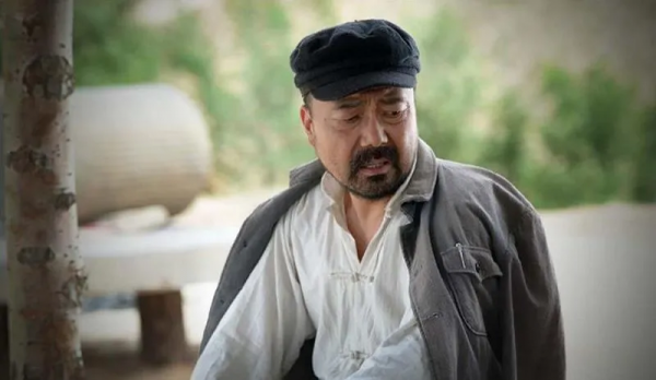 《平凡的世界》：窮人要逆襲，得扒五層皮