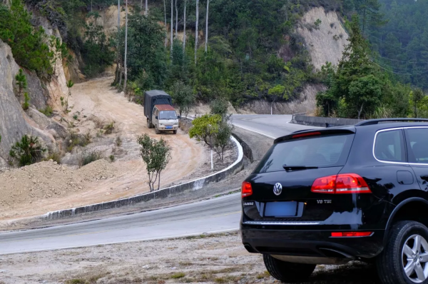 「阿站長開車」二手大眾途銳：低調但有腔調