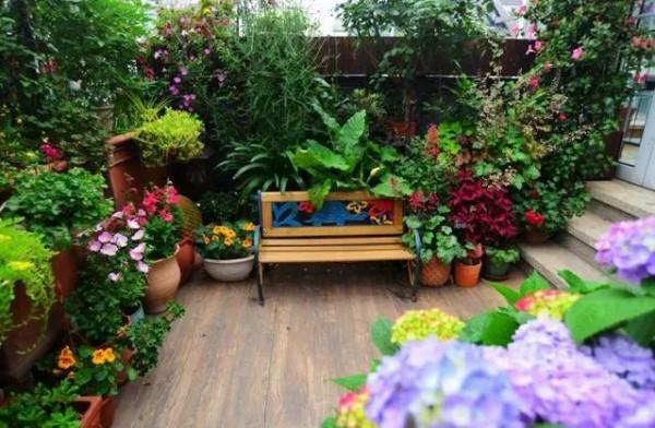 屋簷下的春夏秋冬 屋簷下的春夏秋冬