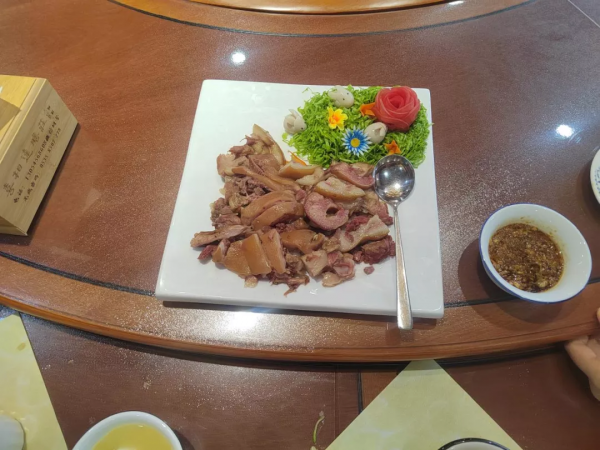 海納百川，高瞰四方，北緯37度隱藏著一座“好吃”的城市