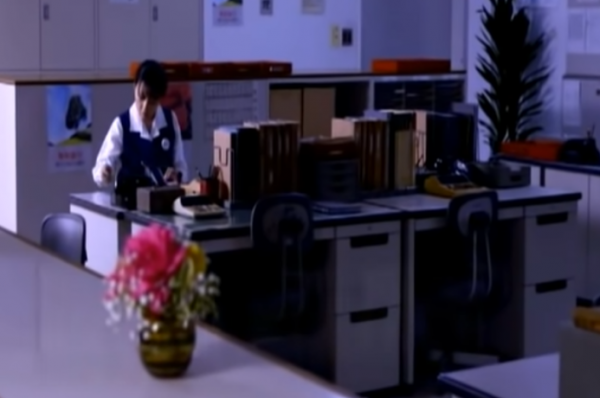 為談一場姐弟戀，日本銀行女職員貪汙9億，落網後卻引起民眾同情