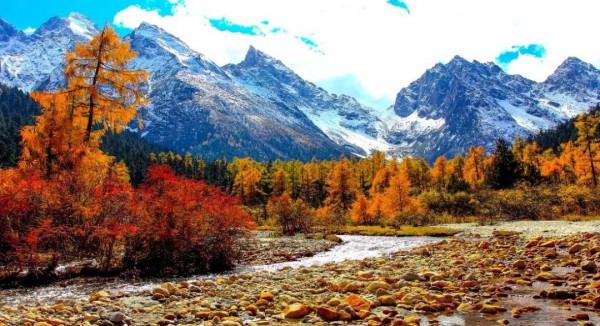 「畢棚溝」秋日秘境，品詩和遠方