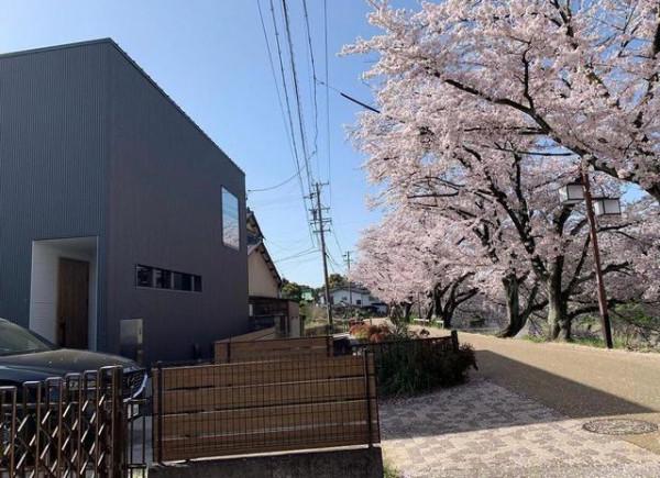 45歲日本阿姨的家火了!她說:最明智的決定就是“窮硬裝富軟裝” 45歲日本阿姨的家火了!她說:最明智的決定就是“窮硬裝富軟裝”