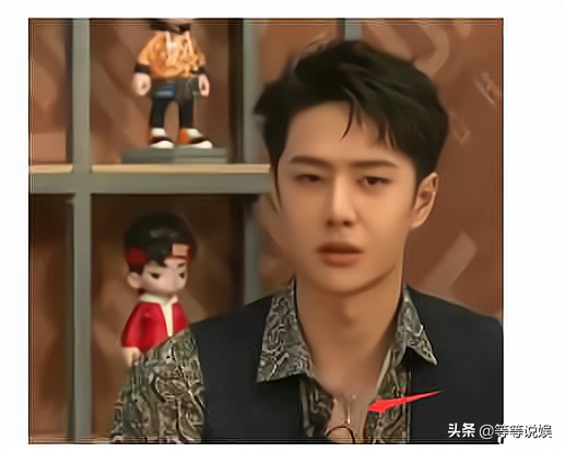 王一博趙麗穎被扒戴同款項鍊行程重合，這就疑似戀愛了，也太扯了