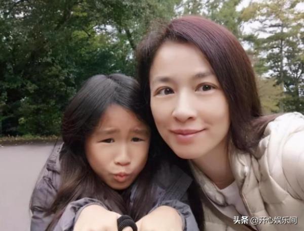 51歲張庭急忙登出9家公司，註冊資本超4億，網友：出事了？