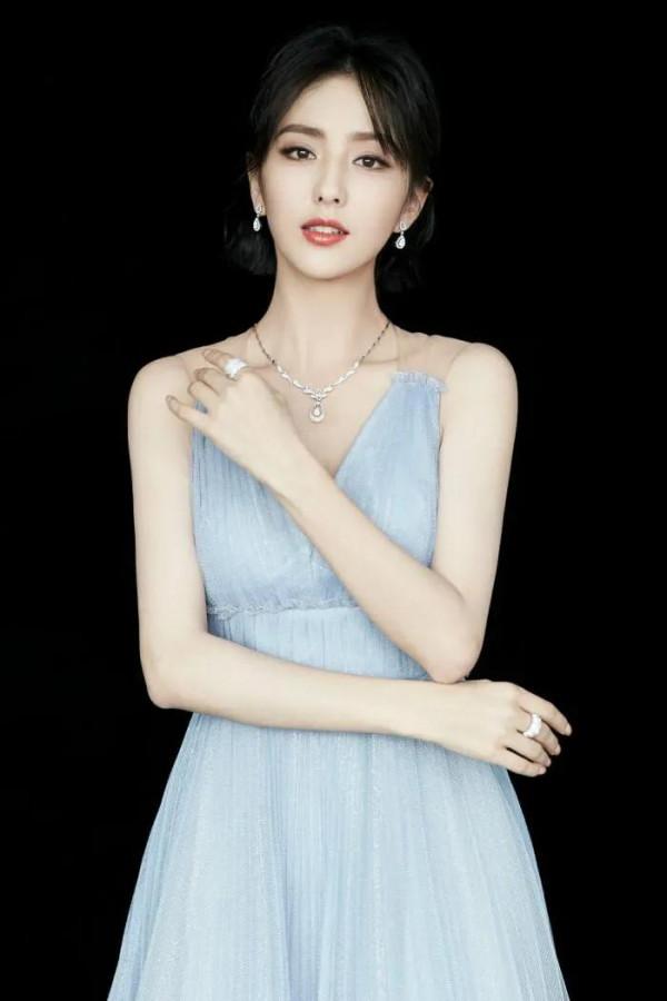 佟麗婭，360度新疆無死角美人