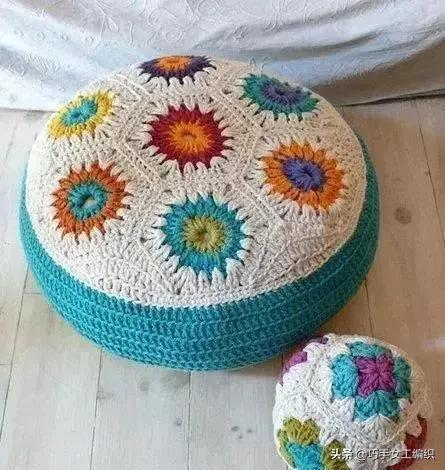 家裡的舊毛線，拿來鉤幾個圓形凳子，簡單好學，全家人都會喜歡