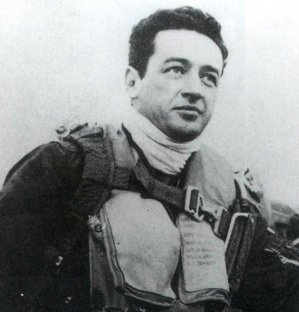 飛行19小時就敢上天攻擊美軍三料王牌,美空軍驚呼:快快回國 飛行19小時就敢上天攻擊美軍三料王牌,美空軍驚呼:快快回國