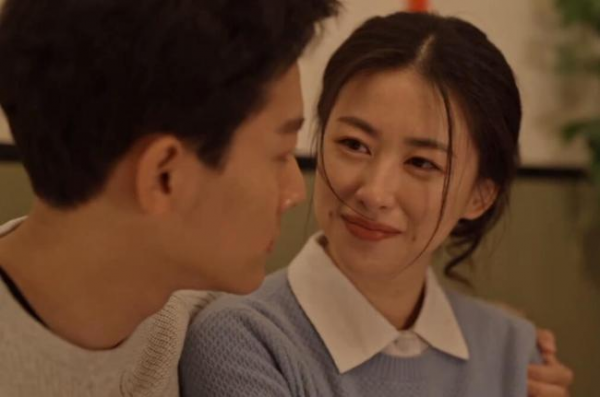 “微笑唇女星”0演技？有人面癱嚇人，有人卻成個人特色？