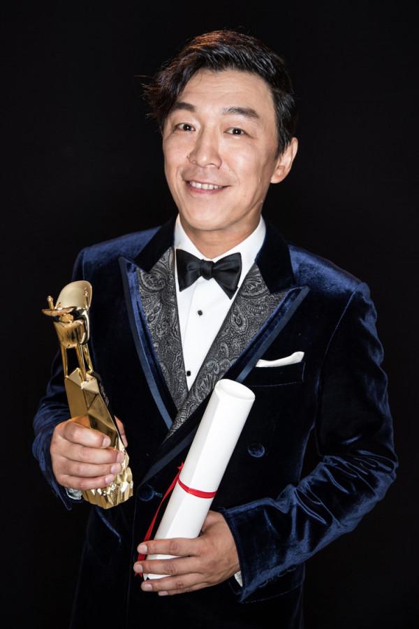 同樣是演“孫悟空”，六小齡童和黃渤放在一起，差別就出來了