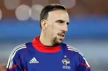 足壇“負顏值”11人陣容