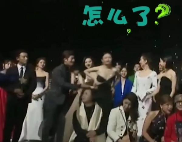 明星搶鏡名場面，你有被哪個尷尬到？