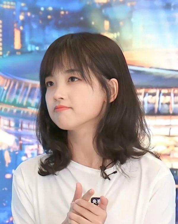 央視王冰冰 央視王冰冰