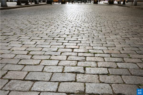 哈爾濱有條堪稱亞洲第一街:仿歐建築71棟,“黃金”鋪就的石頭路 哈爾濱有條堪稱亞洲第一街:仿歐建築71棟,“黃金”鋪就的石頭路