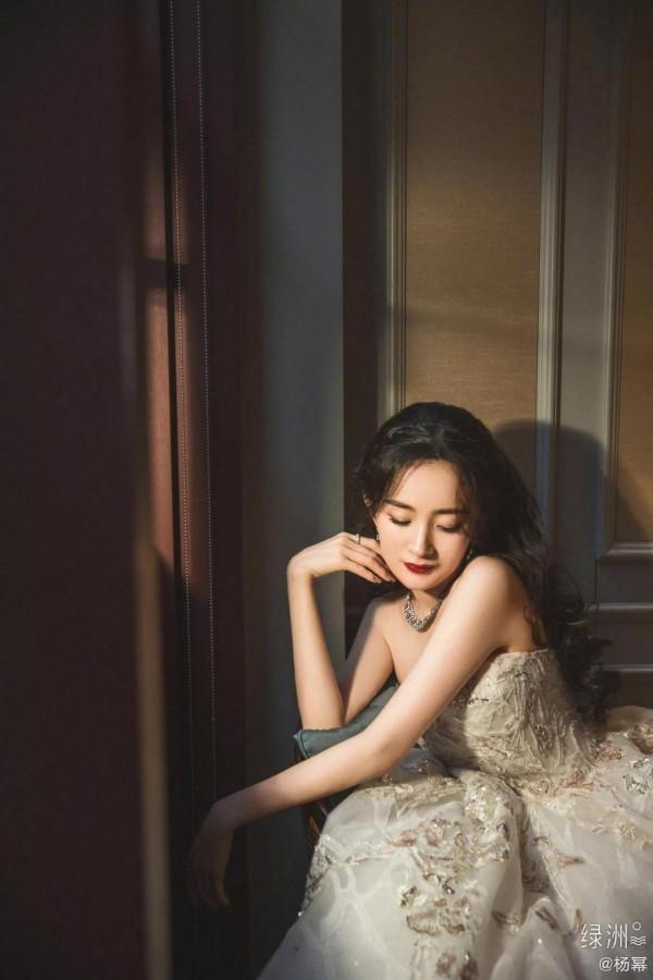 盡態極妍/楊冪‖桌布 盡態極妍/楊冪‖桌布