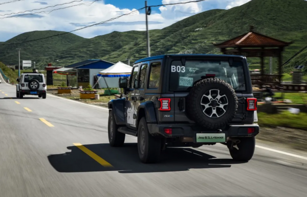 6秒破百，傳奇硬派越野車再進化，更省油好開，征服荒野小意思