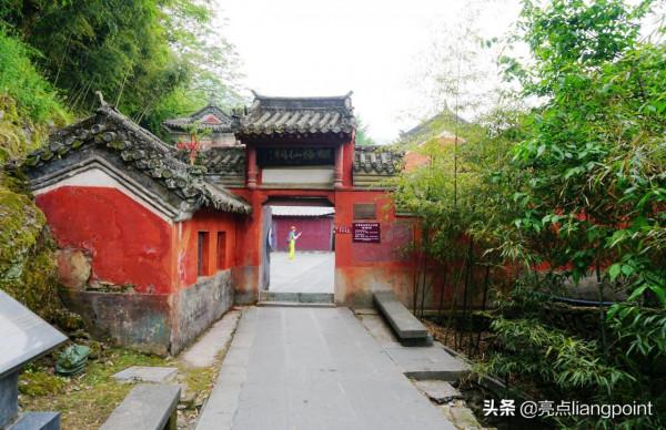 問道武當山:從仙翁故地榔梅祠經烏鴉嶺到下水橋 問道武當山:從仙翁故地榔梅祠經烏鴉嶺到下水橋