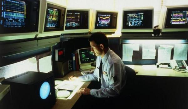 太陽磁暴或引發“網際網路末日”？資訊越是發達，太陽磁暴影響越大