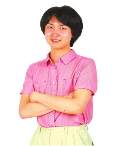 16年前背母上學的男孩，29歲時從男孩變成女孩，後來怎麼樣了