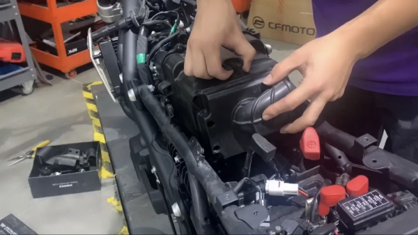 拆拆看-高金GK500 高規格但並不完美