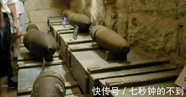 放羊娃意外發現日軍藏的寶藏,13輛卡車才拉完,政府獎勵100塊 放羊娃意外發現日軍藏的寶藏,13輛卡車才拉完,政府獎勵100塊