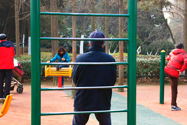 運動水平能看出壽命長短？65歲後，堅持走路的老人身體怎麼樣？