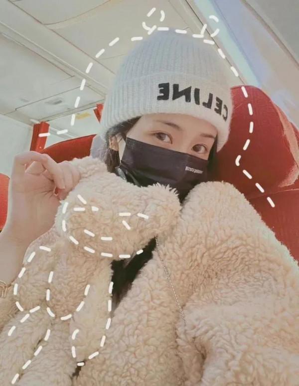 初雪,穿得像徐璐這麼可愛會得到愛情麼? 初雪,穿得像徐璐這麼可愛會得到愛情麼?