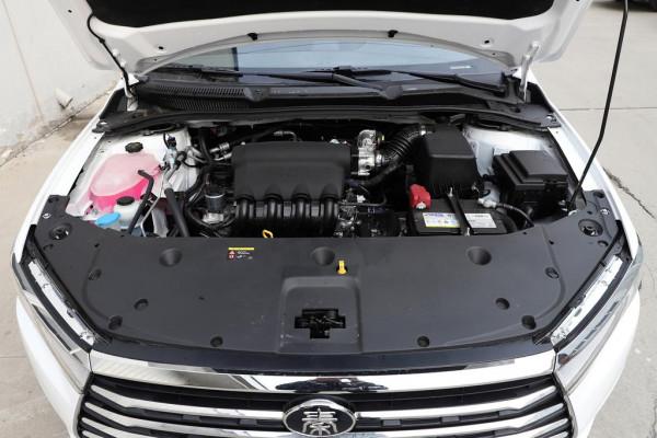 百公里油耗6.2升，智慧配置豐富，秦怎麼樣？全方面評測！