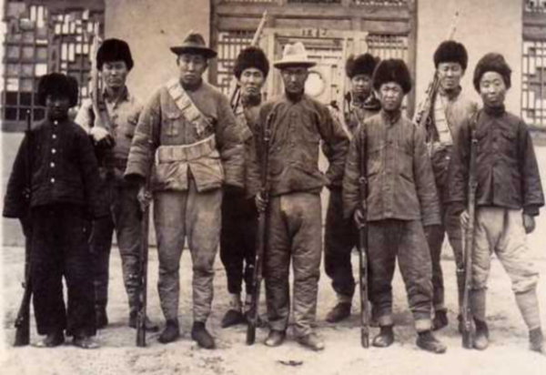 1937年，周恩來勞山遇刺，11名警衛壯烈犧牲，究竟何人如此大膽？