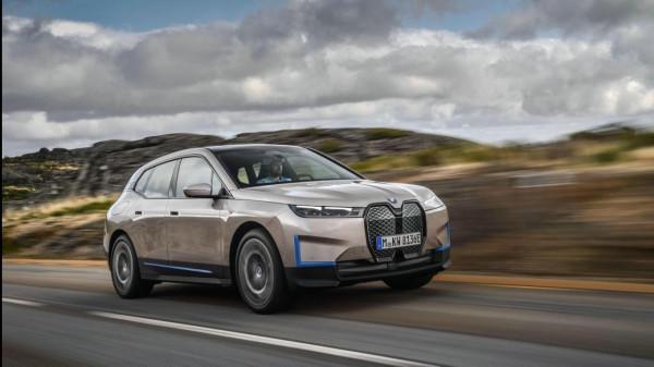 新能源車市中,為何“蔚小理們”披荊斬棘,“BBA們”寸步難行? 新能源車市中,為何“蔚小理們”披荊斬棘,“BBA們”寸步難行?