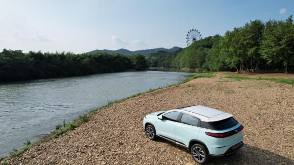 6年自駕旅行20萬公里,首次體驗純電動車,這駕駛感受太驚豔了 6年自駕旅行20萬公里,首次體驗純電動車,這駕駛感受太驚豔了