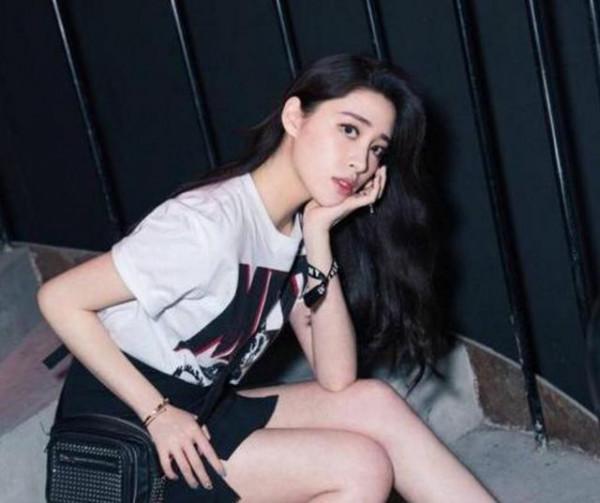 強捧灰飛煙滅，這5位“拼爹靠媽”的星二代，好日子快要到頭了