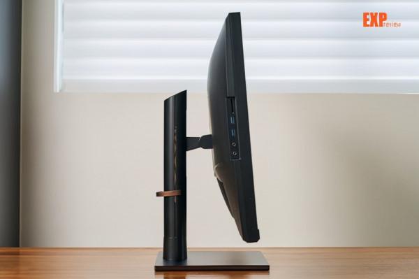 微星Summit MS321UP顯示器評測：高雅辦公之選