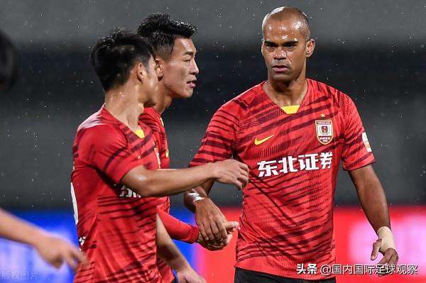 裁判專家：漏判山東泰山隊點球！長春亞泰外援儒尼奧爾進球應無效