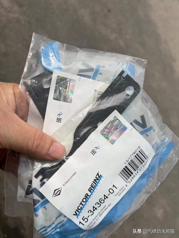 經濟下行購買新車計劃暫緩，翻新復古老爺車圓屁股奧迪老A6照樣香