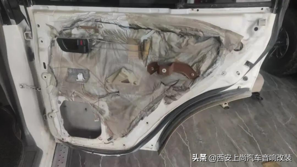 給你一個健康的駕乘環境,三菱帕傑羅升級德國彩虹音響&;全車隔音 給你一個健康的駕乘環境,三菱帕傑羅升級德國彩虹音響&;全車隔音