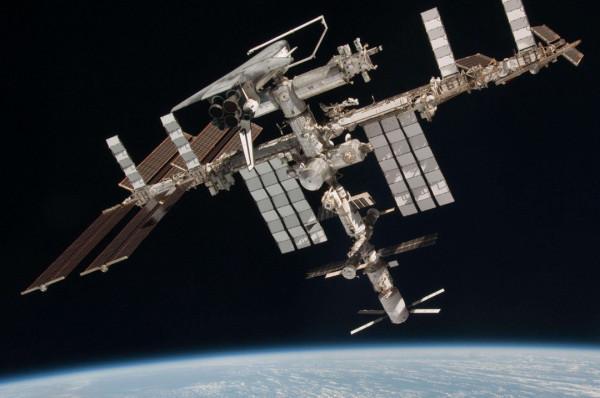 在零下270℃左右的太空中，為何空間站還要向外“散熱”？