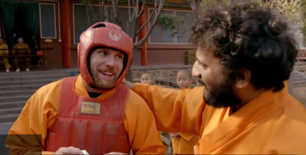 英國肌肉男質疑中國武術,上門挑戰少林武僧,結果只能腫著臉回國 英國肌肉男質疑中國武術,上門挑戰少林武僧,結果只能腫著臉回國