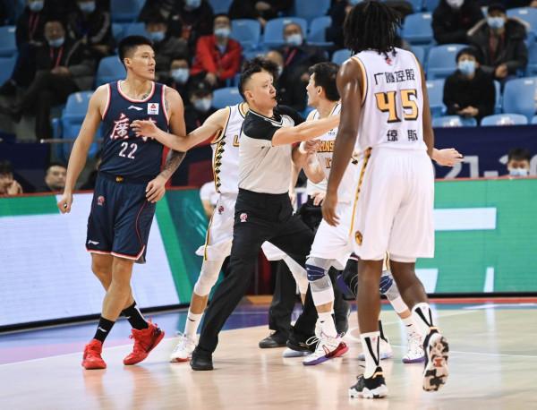 CBA第二階段至今，廣東宏遠到底怎麼了？