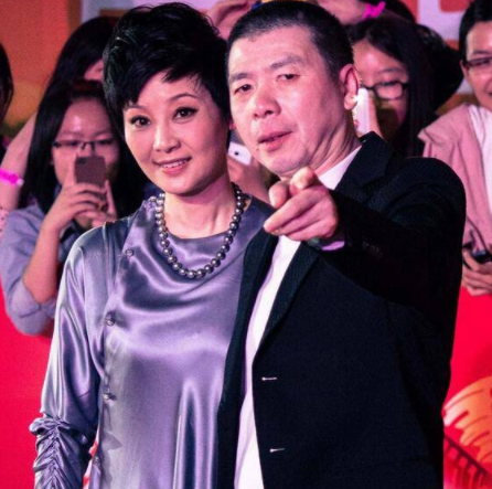 “京圈嫂子”徐帆:死死拿捏馮小剛?其實她比你想象中“慫”得多 “京圈嫂子”徐帆:死死拿捏馮小剛?其實她比你想象中“慫”得多