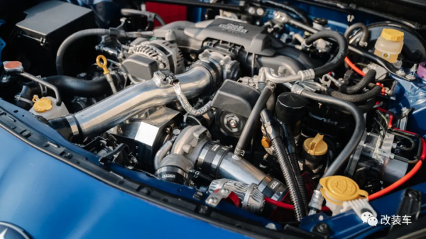 改裝清單遠超18cm的斯巴魯BRZ，試遍OHLINS、ARAGOSTA和KW避震