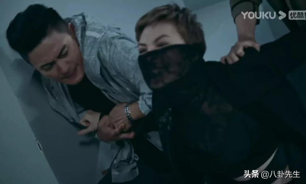 《飛虎之壯志英雄》:用最強大的港劇陣容,拍出最爛的合拍劇 《飛虎之壯志英雄》:用最強大的港劇陣容,拍出最爛的合拍劇