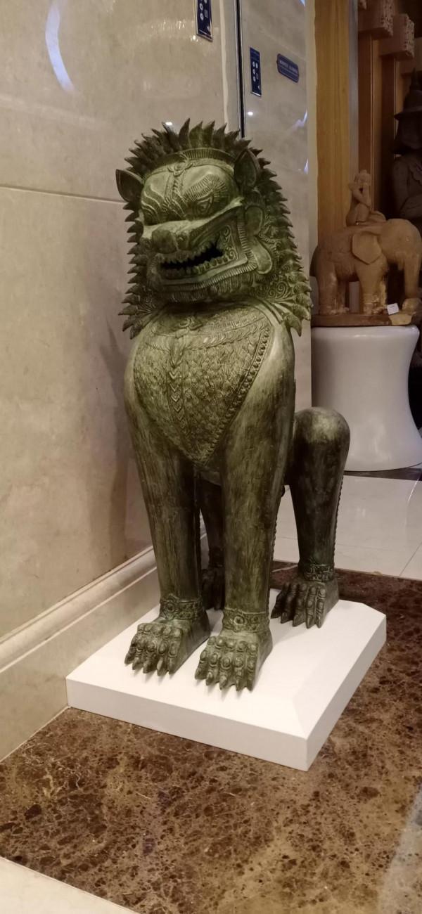在西雙版納景洪市，遊人很少知道，有座猶如藝術殿堂的大酒店