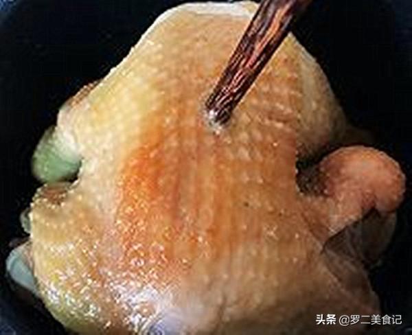 廣東的鹽焗雞太香了，電飯煲就能做，一個星期做一次，吃著太香了