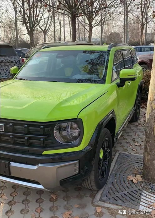 新車｜哈弗酷狗實車內飾曝光，配雙聯屏，兼顧科技與硬核